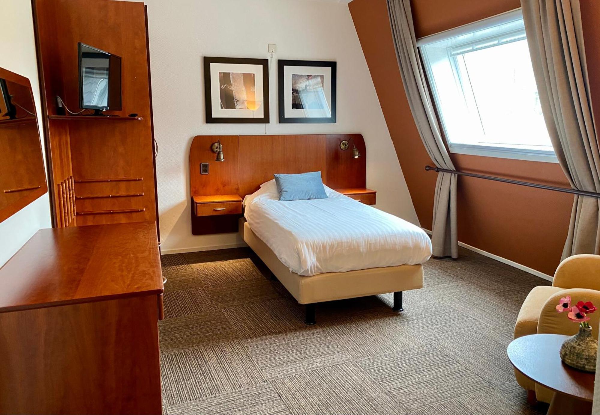 De Stobbe Hotel & Suites Ruinen エクステリア 写真