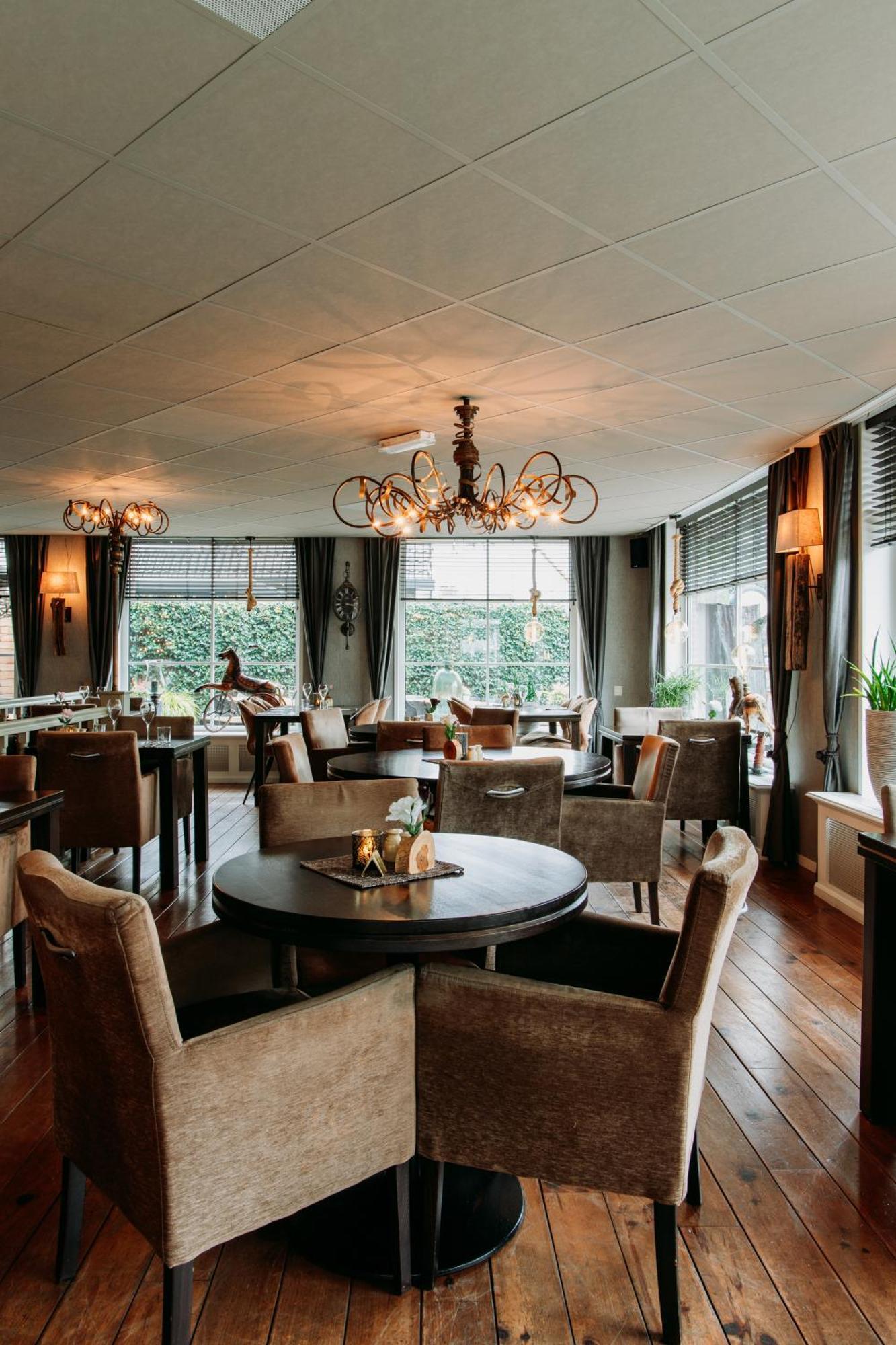 De Stobbe Hotel & Suites Ruinen エクステリア 写真